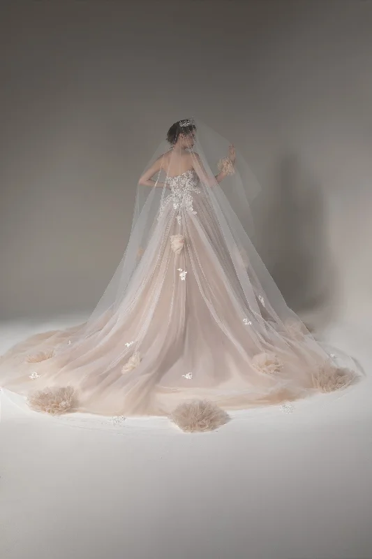 One-tier Cut Edge Tulle Cathedral Veils with Appliques Beading CV0276 Tulle Dress Trendy