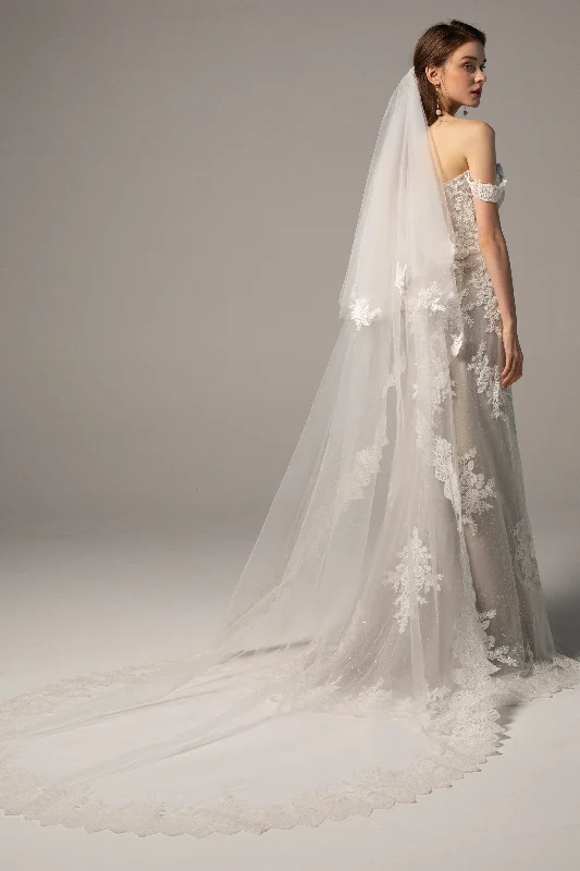 Two-tier Lace Edge Tulle Cathedral Veils Appliques CV0213 Tulle Dress Ruffles