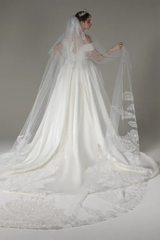 Two-tier Lace Edge Tulle Lace Cathedral Veils with Appliques CV0277 Tulle Dress Vibe