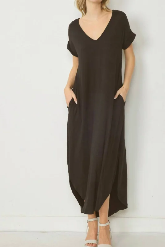 Everyday Maxi Dress In Black Floral A-line Skirt